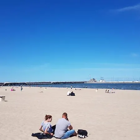 アパート Attractive Big In Center Near The Beach! ソポト