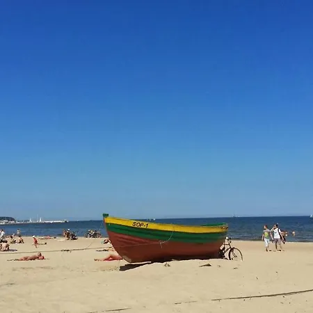 Daire Attractive Big In Center Near The Beach!
