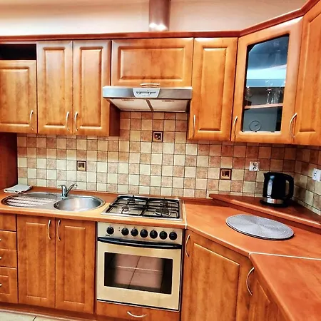 Attractive Big In Center Near The Beach! Daire