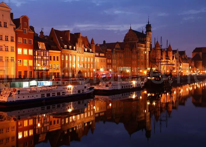 Apartman In Center Near The *